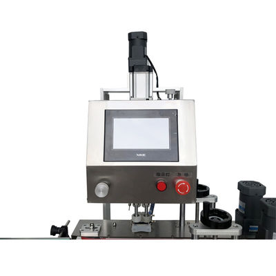 220V 50Hz সার্ভো স্বয়ংক্রিয় ক্যাপিং মেশিন 0.3-0.8 এমপিএ এয়ার সরবরাহ স্টেইনলেস স্টীল